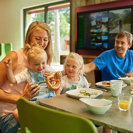 إكسبلورير زيلرتال 3* كالتنباش